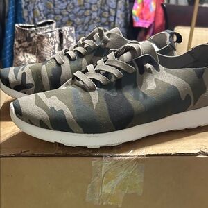 Not Rated Camouflage Women’s Sneakers